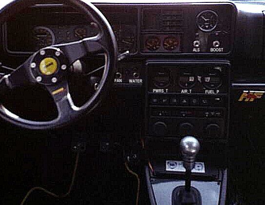 marco_dash.jpg (43433 bytes)