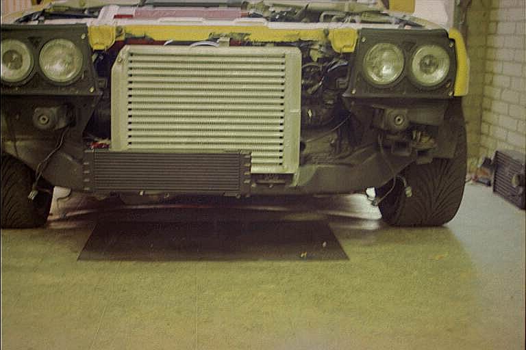 radiator-co1.jpg (53505 bytes)